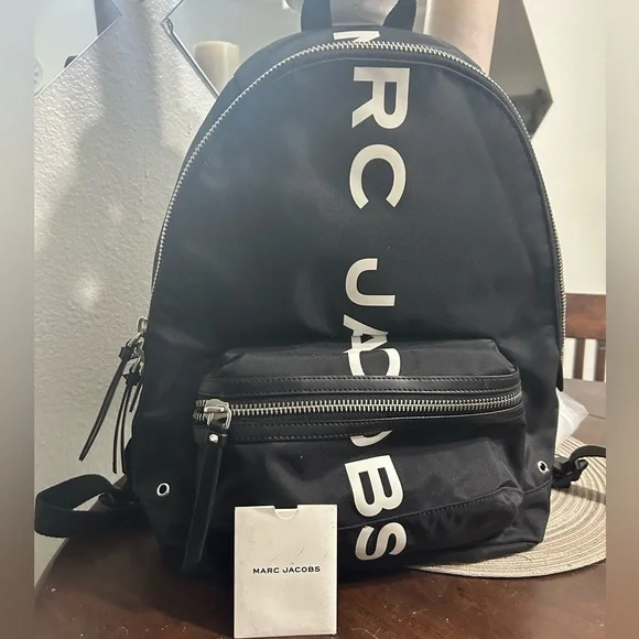 Marc Jacobs Full Sized BackPack with authentication envelope. Marc Jacobs - Logo detail nylon backpack blue - The Corner main image 2